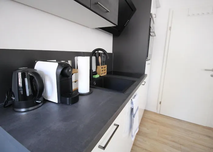 شقة Cityvibes 4 & 14 *